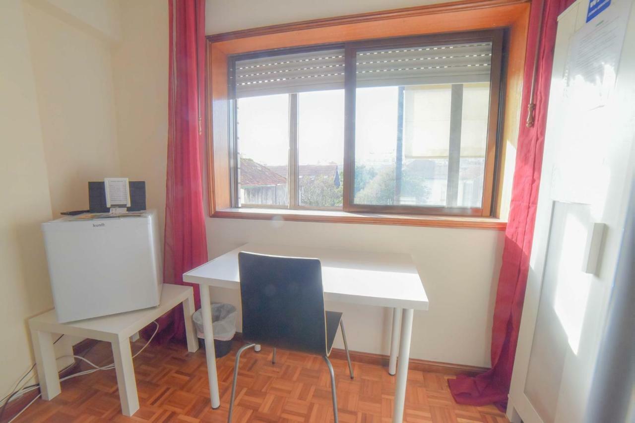Quarto Com 4 Camas Порто Екстериор снимка