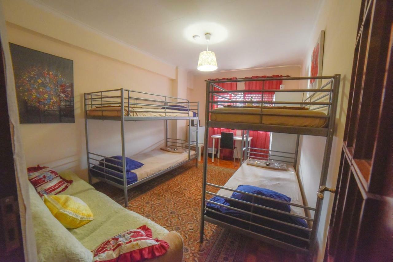 Quarto Com 4 Camas Порто Екстериор снимка